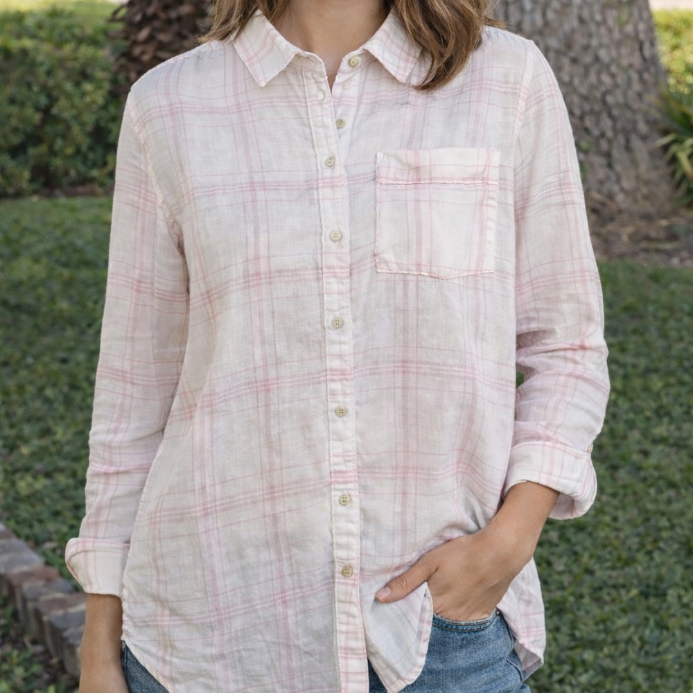 Free People Pink Plaid Button-Up Shirt – Lightweight & Flowy 🌸 Size Medium